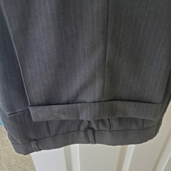 BRAND NEW Men's 2 piece suit - Picture 7 of 7